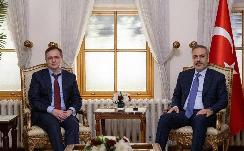 Delegação ucraniana não chega a Istambul para negociações de paz com a Rússia como previsto