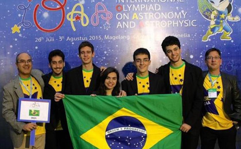 Estudantes brasileiros são premiados em Olimpíada Internacional de Astronomia