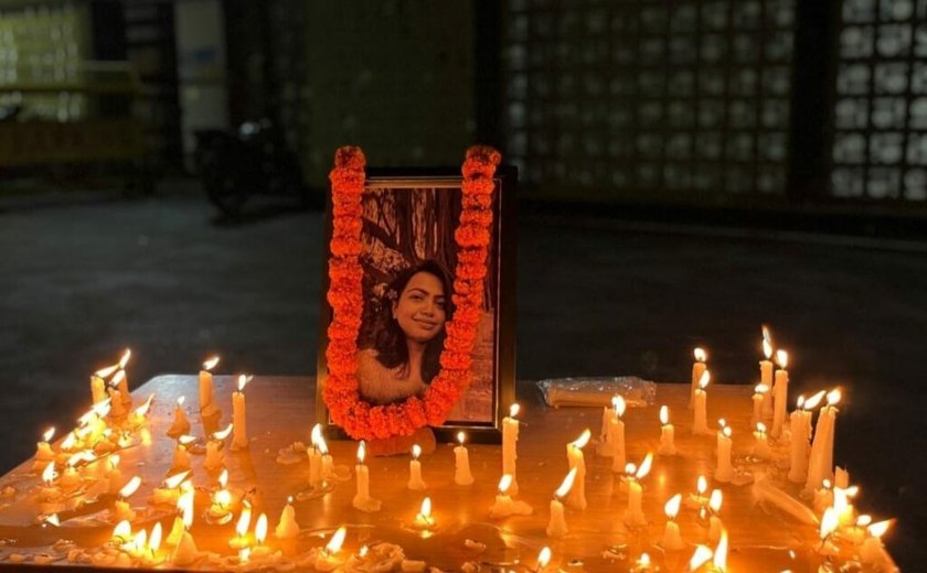Índia: milhares de mulheres protestam por estupro e morte de médica em hospital