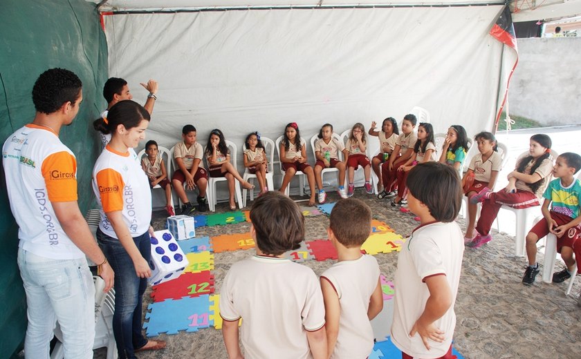 Boca da Mata: Alunos apresentam à comunidade ações do Instituto Girassol