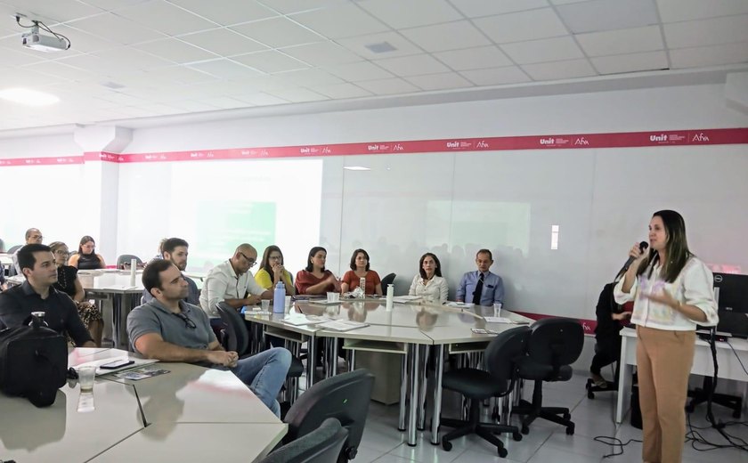 Cerest Regional Maceió participa de encontro voltado à promoção da saúde do trabalhador