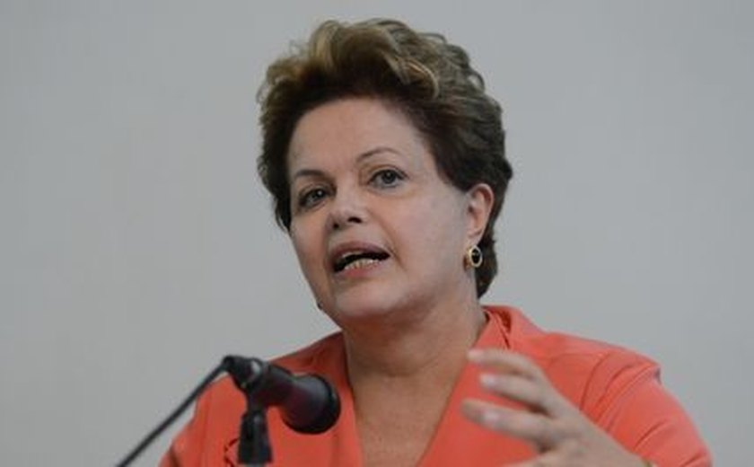 Dilma: golpe não pode ser esquecido em memória às vítimas do regime militar