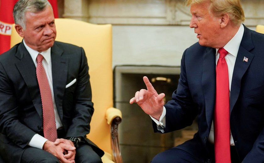 Trump pedirá a rei da Jordânia para transferir palestinos de Gaza