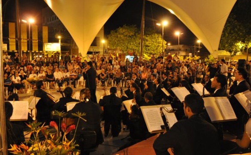 Orquestra Ari de Queirós se apresenta neste sábado em Arapiraca