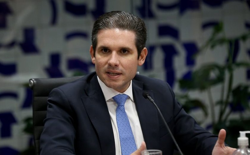 Debate sobre projeto que amplia isenção do IR deve se estender pelo 1º semestre, diz Motta