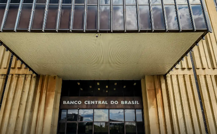 Dívida bruta do Brasil supera R$ 9 trilhões pela 1ª vez na história