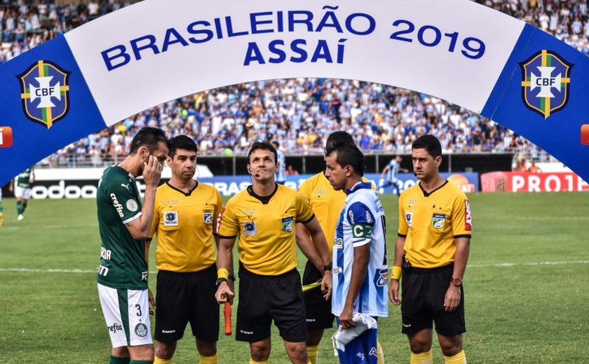 Caio Max Vieira-RN apita partida entre CSA e Grêmio