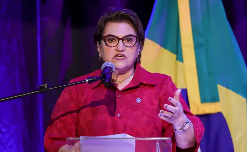 Ministra destaca papel de prefeitos no combate à violência de gênero