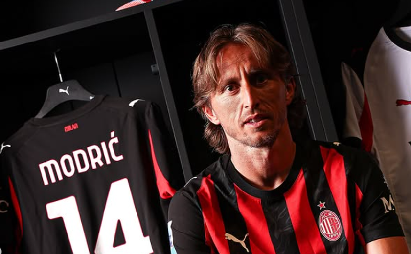 Modric assina contrato de um ano com o Milan e recebe a camisa 14: 'novo maestro'