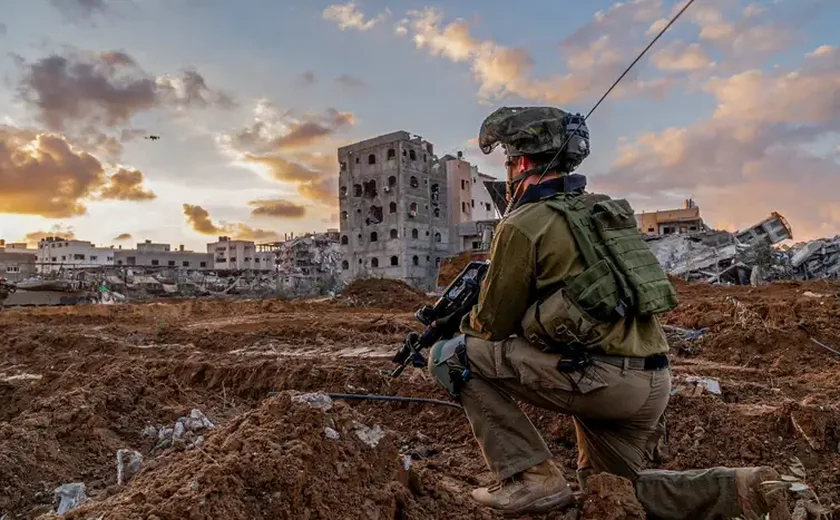 Ataque israelense contra alvos do Hamas mata mais de 30 em Gaza