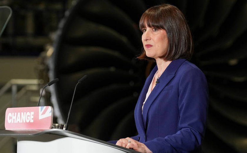 Quem é Rachel Reeves, a primeira mulher a comandar a economia britânica?
