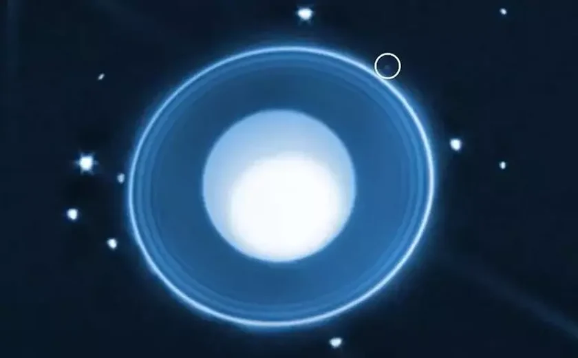 Supertelescópio James Webb descobre nova lua orbitando Urano