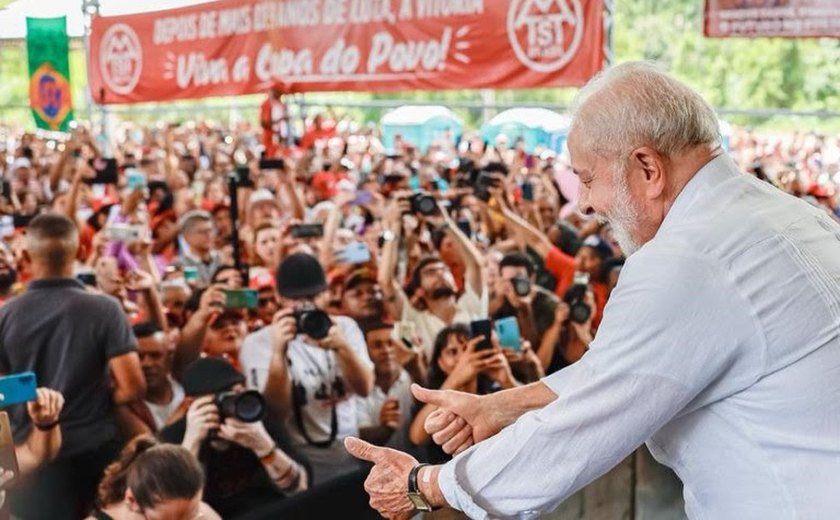 Presidente assina contrato para início das obras do 'Copa do Povo': investimento de R$ 573 milhões em 2,6 mil apartamentos