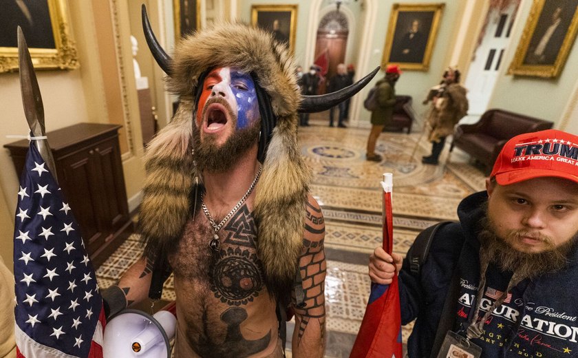 O que significaria para os EUA um possível perdão de Trump aos manifestantes do Capitólio?