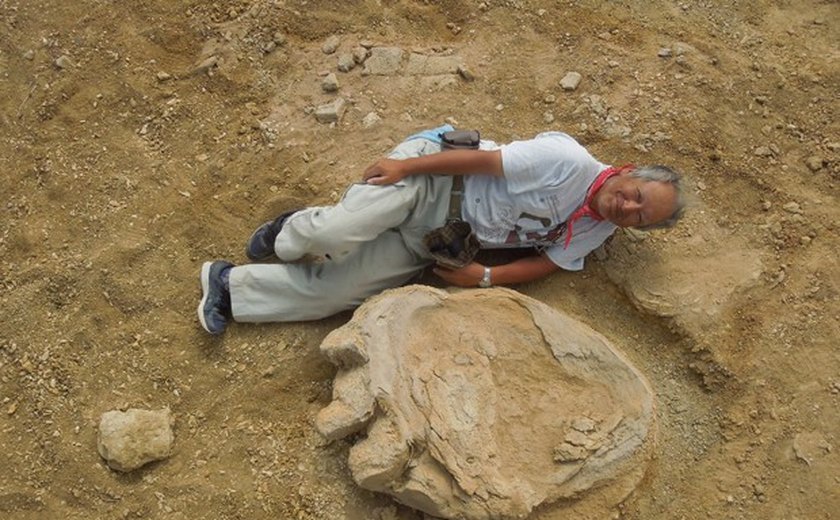 Pegada gigante de dinossauro é encontrada na Mongólia