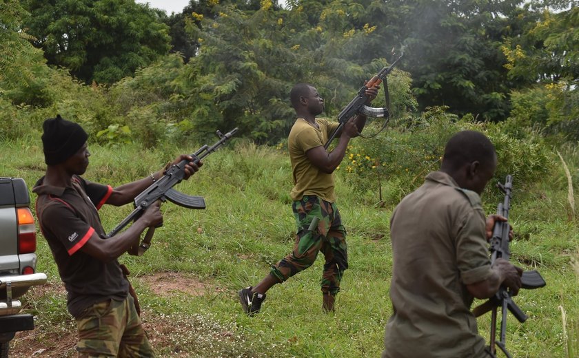 Em meio a motim militar, Costa do Marfim tem empresas fechadas