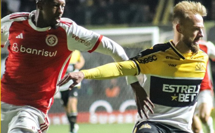 Criciúma sai atrás, mas faz bom segundo tempo e busca empate com o Internacional