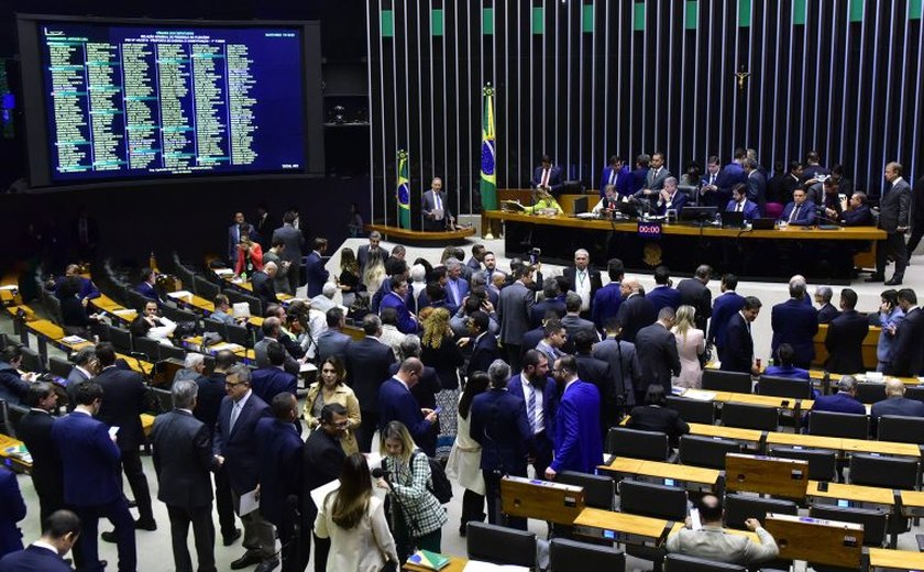 Reforma Tributária: deputados mantém tributação de fundos de pensão e setor tentará isenção no plenário