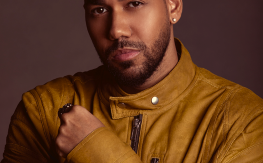 Rei da Bachata, Romeo Santos sobe “Sus Huellas”