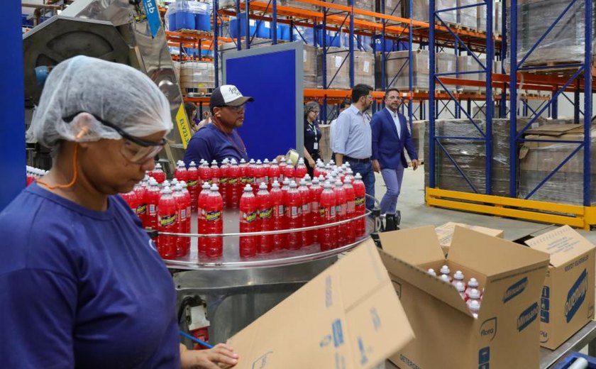 Emprego na indústria de Alagoas avança 5,04% em 2023, aponta Caged