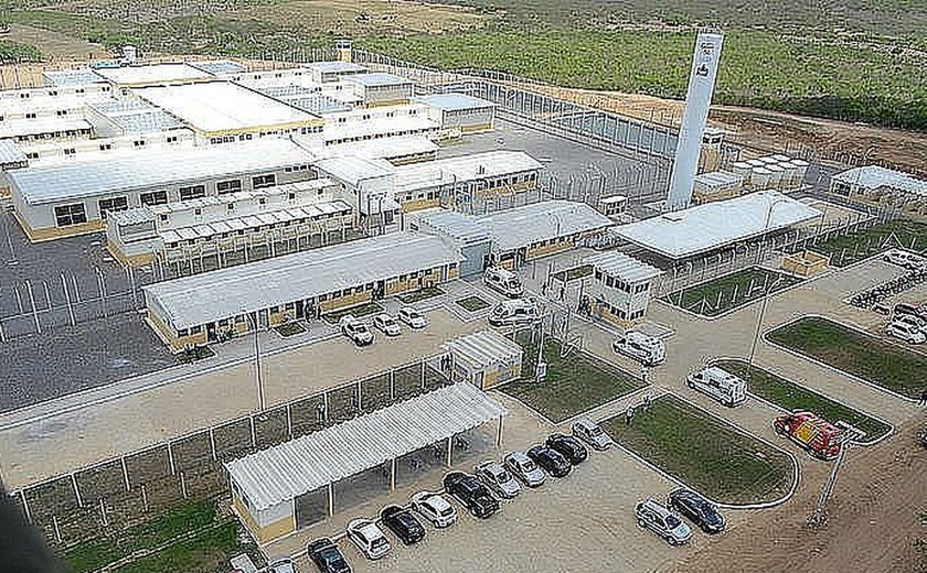 Polícia flagra mulheres tentando entrar com drogas nas unidades prisionais do Estado