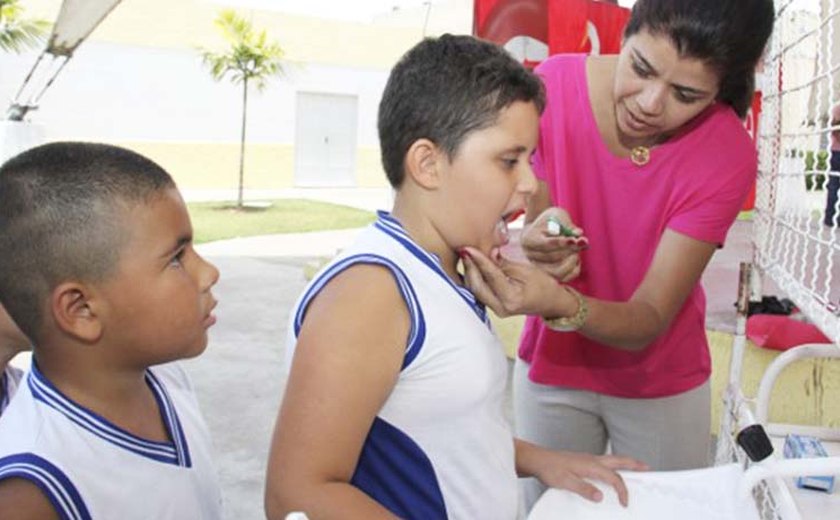 Arapiraca: Estudantes recebem aula de cuidados com a saúde bucal