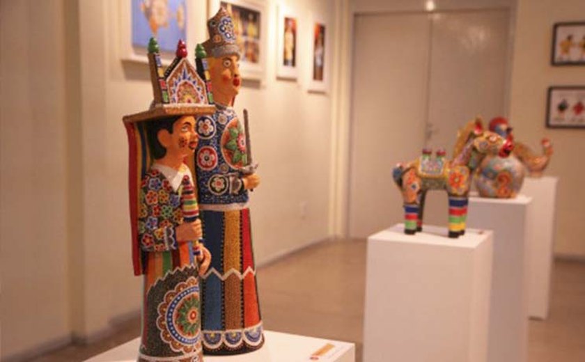 Aberta, exposição de Ismael Pereira revela arte multicultural em Arapiraca