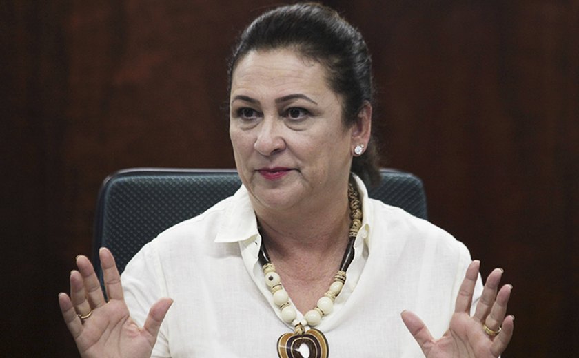 Kátia Abreu faz primeira reunião do grupo interministerial para revisão do seguro defeso