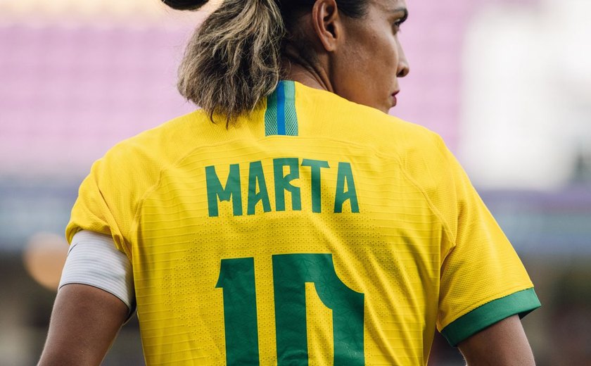 Arthur Elias convoca seleção para amistosos contra o Japão