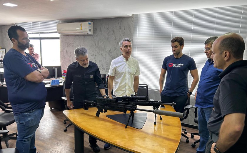 Flávio Saraiva recebe deputado Rafael Brito e apresenta estrutura da Segurança Pública