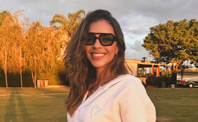 Mariana Rios anuncia gravidez