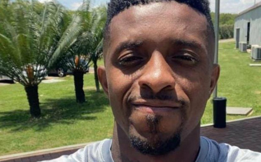 Corinthians oficializa contratação de Jonathan Cafú e assina até o fim de 2023