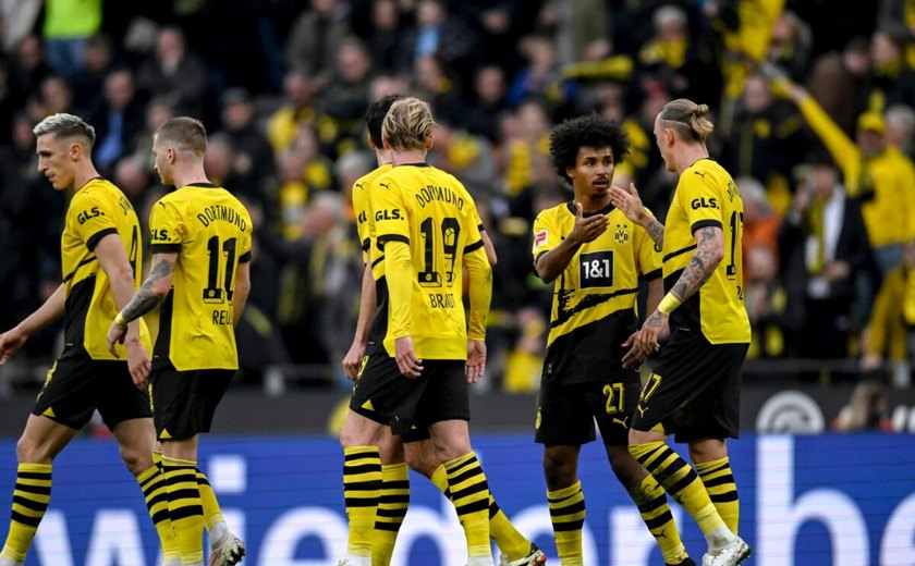 Renovado, Borussia Dortmund vence o Frankfurt por 2 a 0 na estreia do Alemão