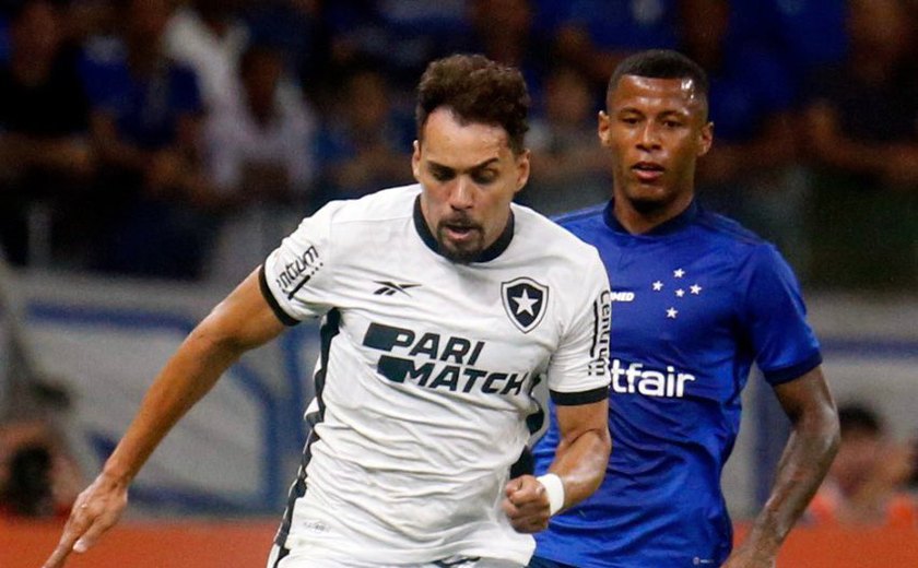 Tiquinho sofre lesão no joelho, Lucas Perri brilha e salva líder Botafogo diante do Cruzeiro
