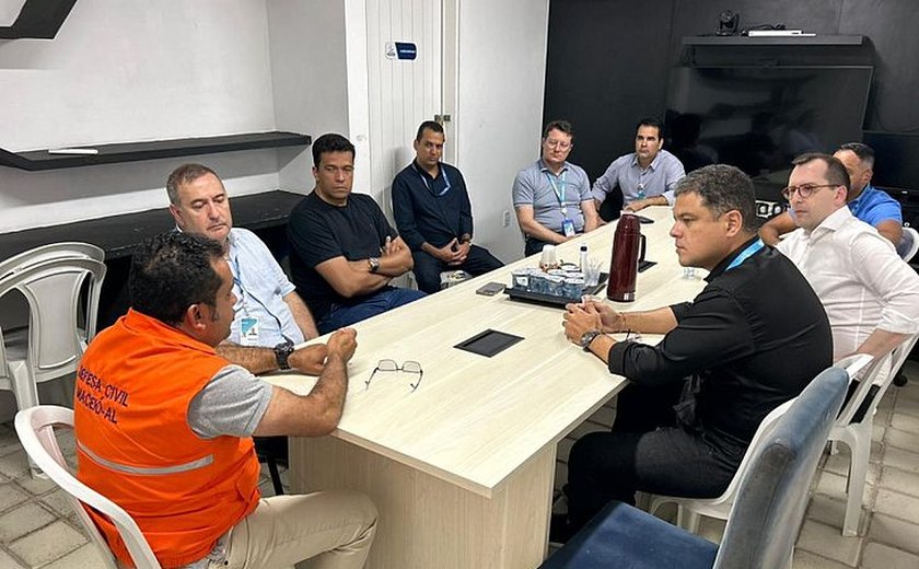 Depois de fechar agências, representantes da Caixa se reúnem com Defesa Civil de Maceió