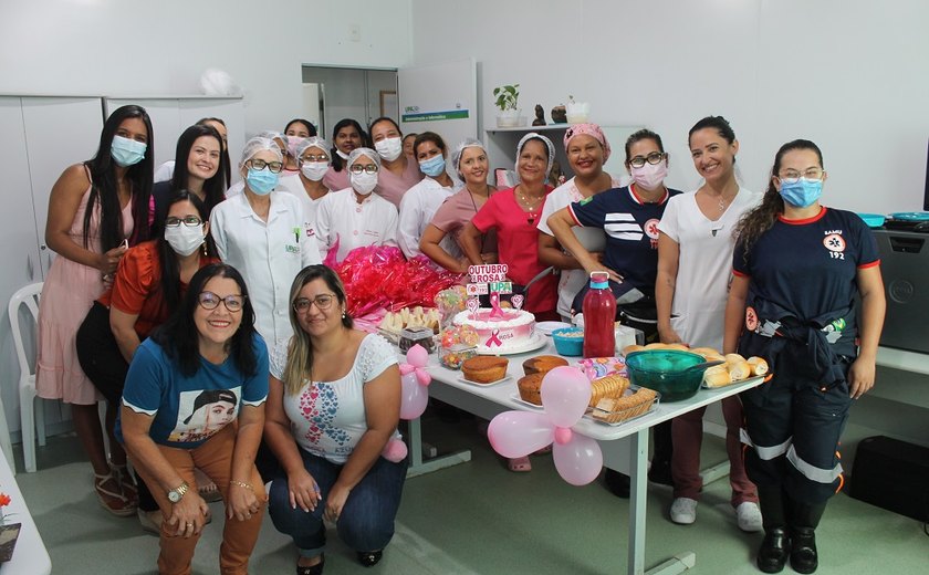 Secretaria de Saúde de Penedo realiza ação do Outubro Rosa para servidoras da UPA
