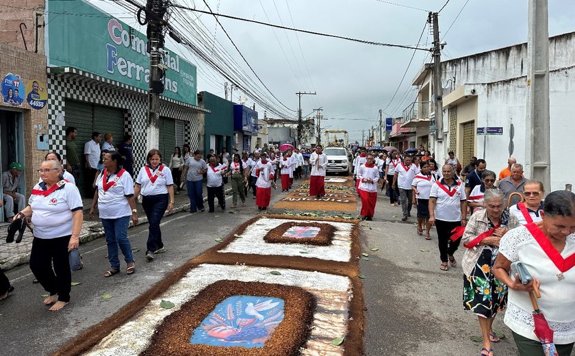 Comunidade Católica de Campo Alegre celebra mais uma edição da tradicional solenidade de Corpus Christi