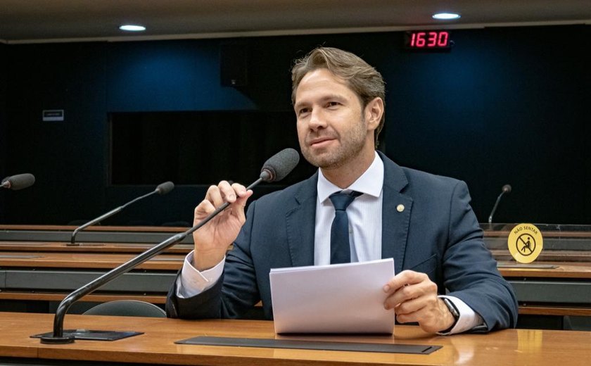 Pedro Vilela diz que proibição da Anac prejudica economia alagoana e exige explicações do governo federal