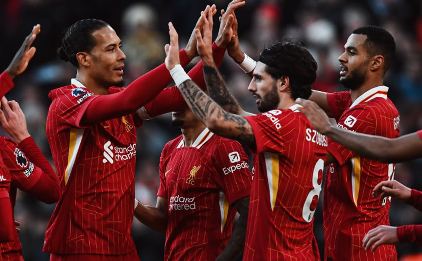 Liverpool e Arsenal vencem e abrem distância no Inglês; Forest é goleado pelo Bournemouth