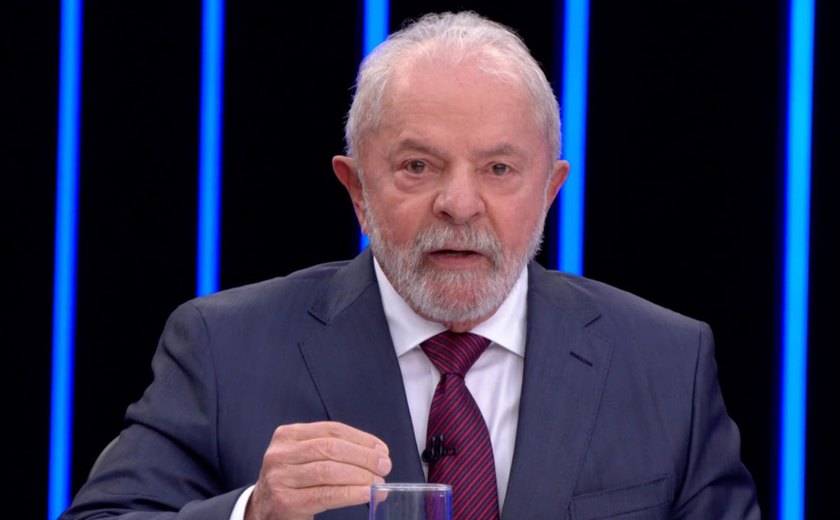 Lula acena com reajuste ‘gradual’ para servidores públicos