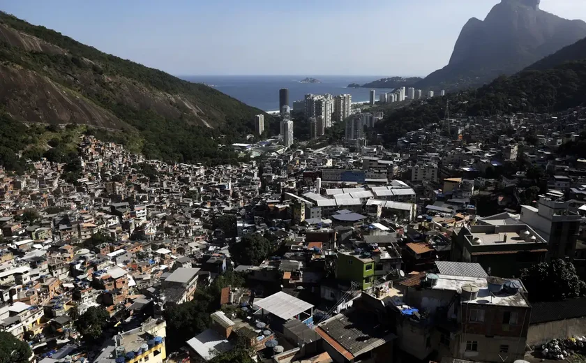 Família devastada pelo crime, diz prima de turista morta ao entrar por engano em favela do Rio