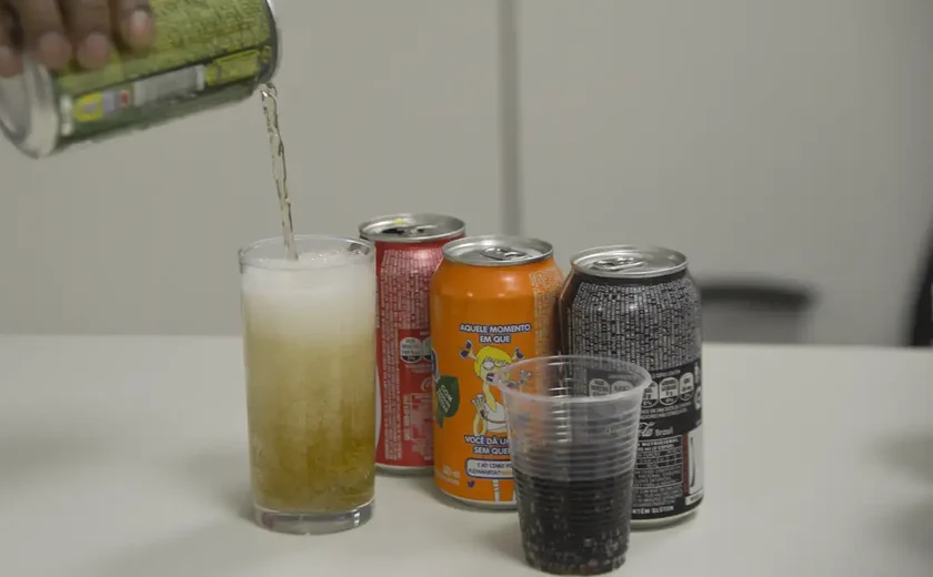 Três drinques de lata para saborear no Carnaval