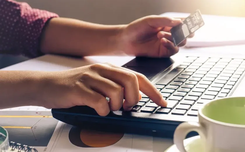 Câmara analisa hoje projeto que retoma imposto sobre importados de sites como Shopee e Shein de até US$ 50