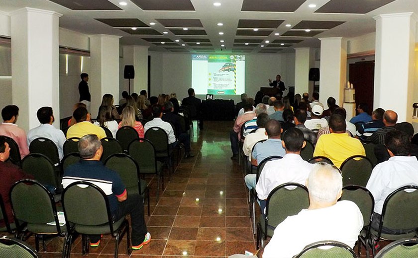 Entidades ligadas ao transporte complementar prestigiam lançamento da campanha ‘Arsal Legal’