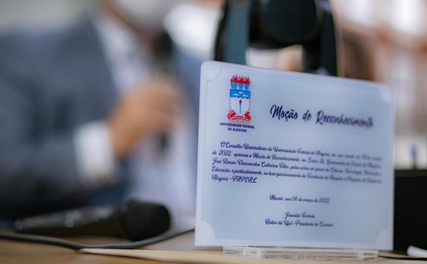 Diploma de Honra ao Mérito: Ufal, Ifal, Uneal e Uncisal homenageiam Renan Filho