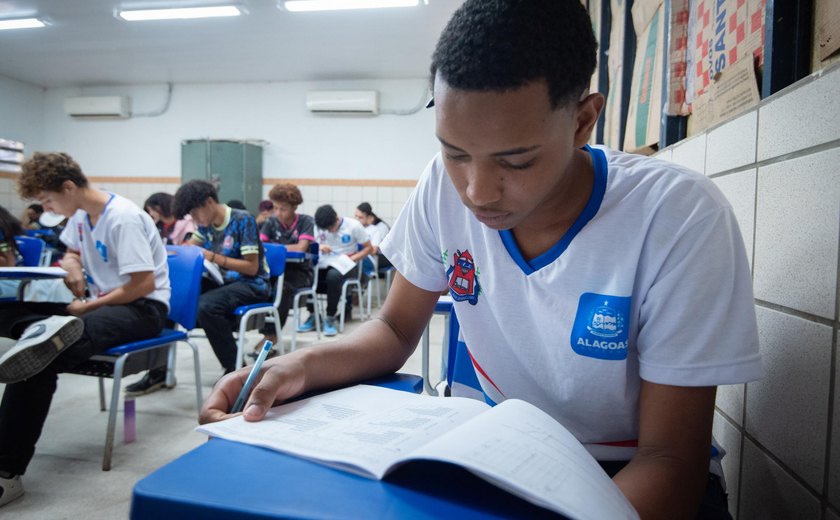 Educação reúne técnicos para fortalecer estratégias rumo às metas de aprendizagem do Sistema de Avaliação da Educação Básica 2025