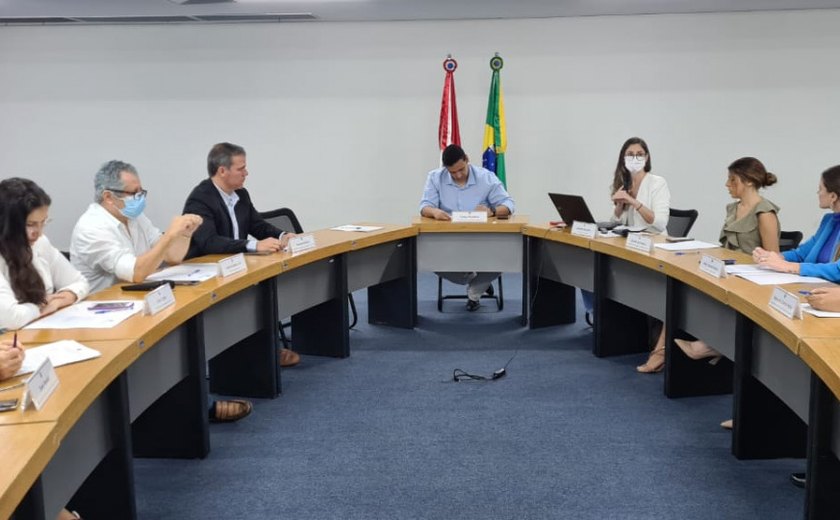 Maykon Beltrão participa de reunião extraordinária sobre o ‘Auxílio Chuvas’ no Palácio República dos Palmares