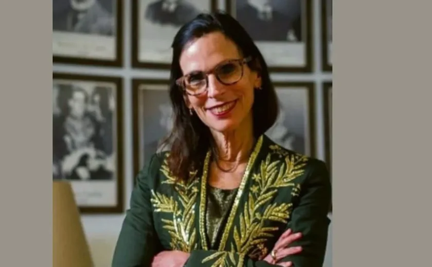 Em sua posse na ABL, Lilia Schwarcz homenageia Lima Barreto: 'Dois de seus biógrafos estão aqui e ele não'