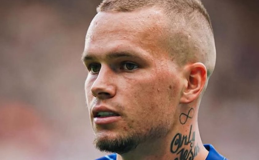 Atacante Mykhailo Mudryk, do Chelsea, é flagrado em teste antidoping