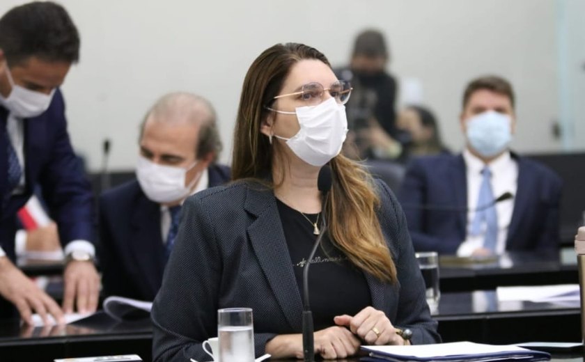 Auxílio emergencial: Projeto autoriza criação de “Renda Acolhimento” para mulheres vítimas de violência doméstica em AL